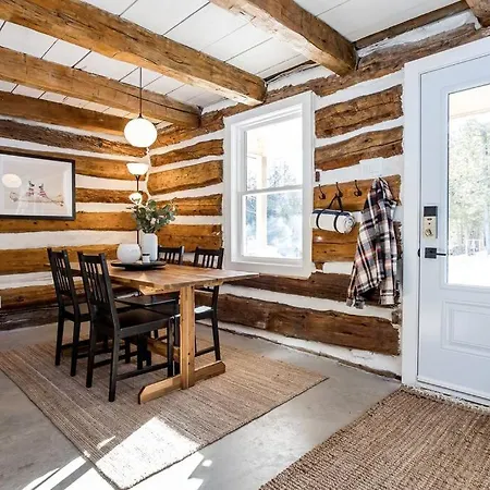 Cottontail Cabin With Hot Tub And Wood Fired Sauna Merrickville Exterior photo