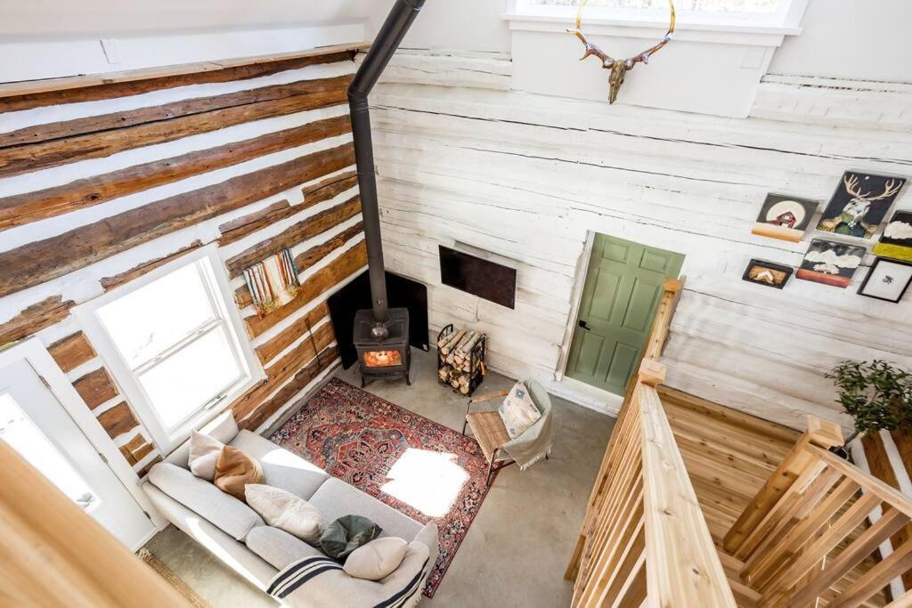 Cottontail With Hot Tub And Wood Fired Sauna Chalet Merrickville
