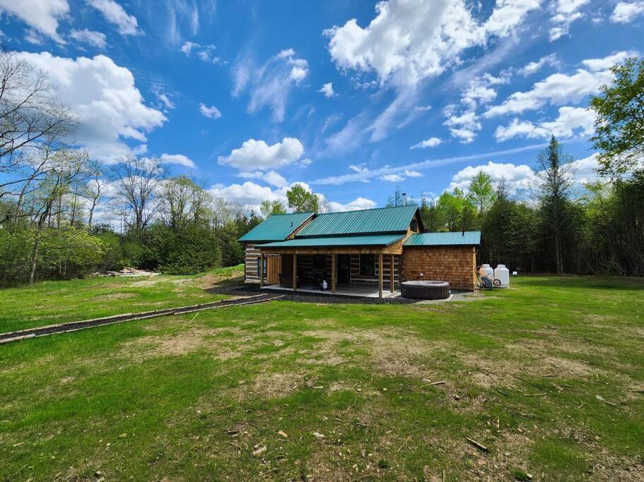 Cottontail With Hot Tub And Wood Fired Sauna Merrickville