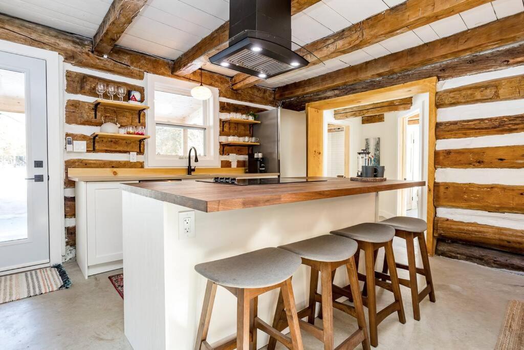 Cottontail With Hot Tub And Wood Fired Sauna Merrickville