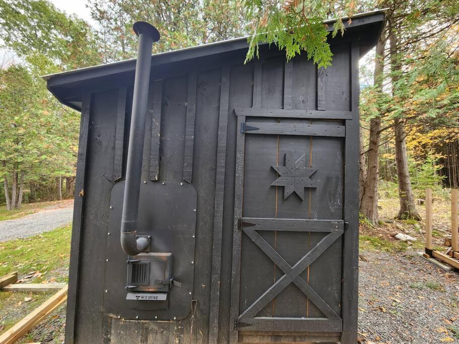 Cottontail With Hot Tub And Wood Fired Sauna Chalet *