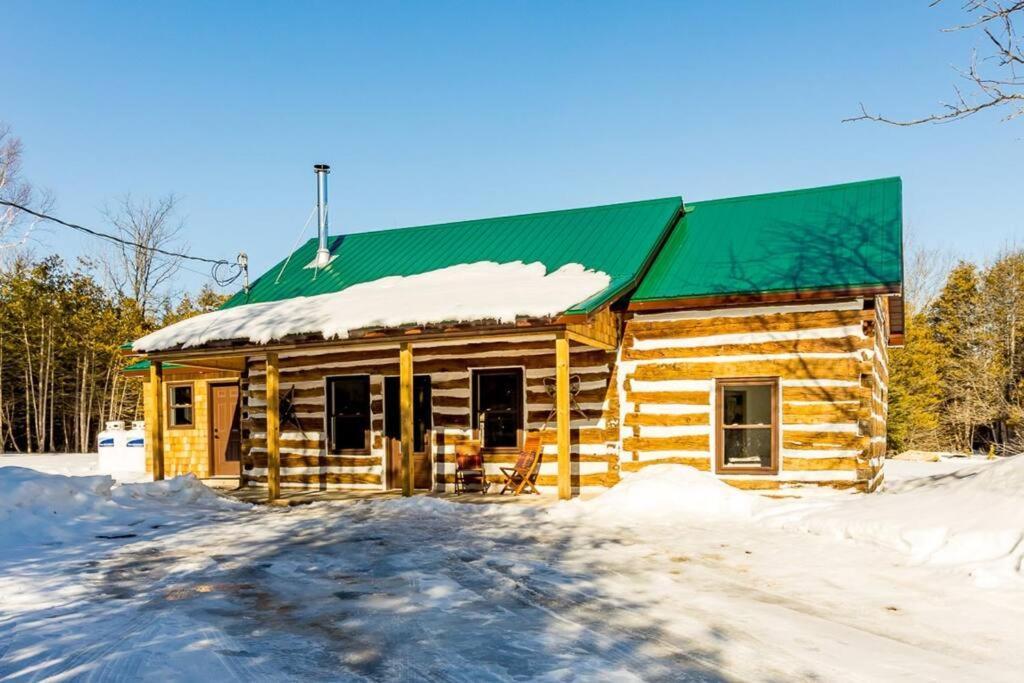 Chalet Cottontail With Hot Tub And Wood Fired Sauna Merrickville