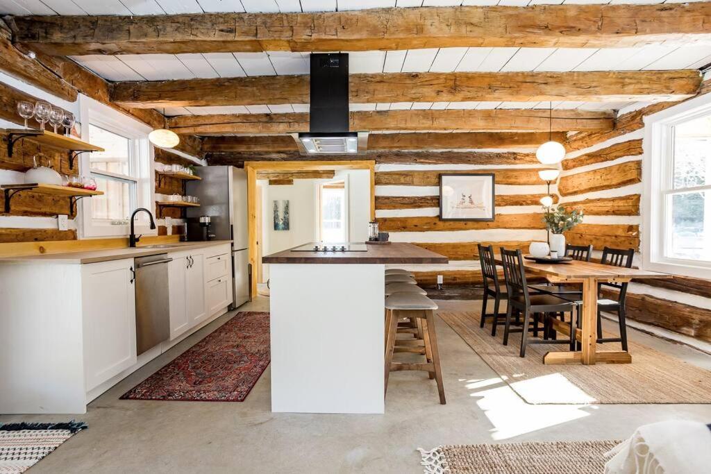Cottontail With Hot Tub And Wood Fired Sauna Chalet
